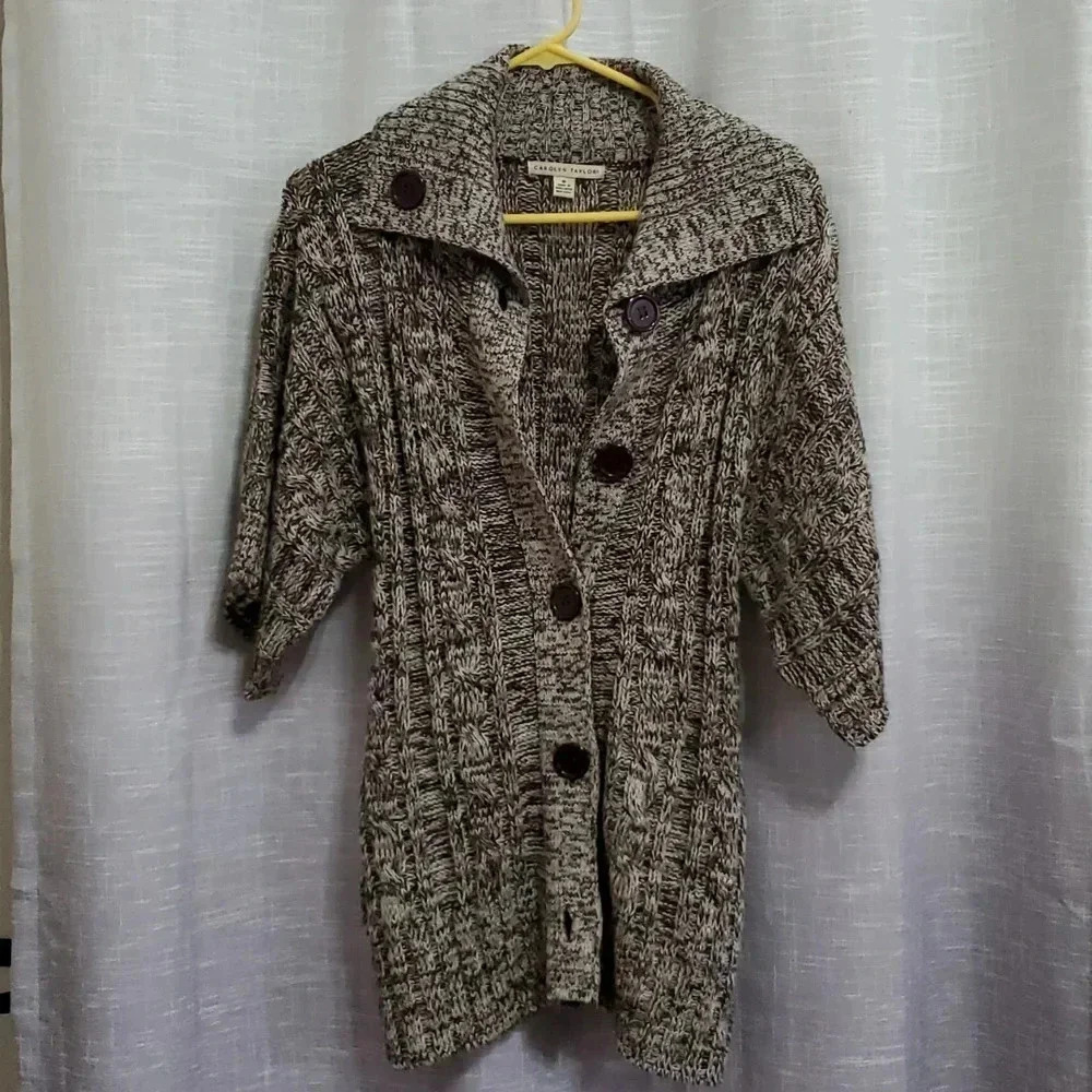 CAROLYN TAYLOR SWEATER